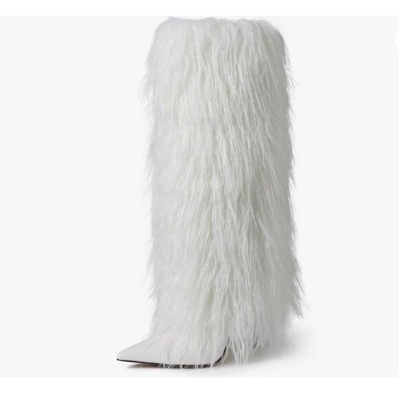Women's Furry White Boots - Picture 5 of 6